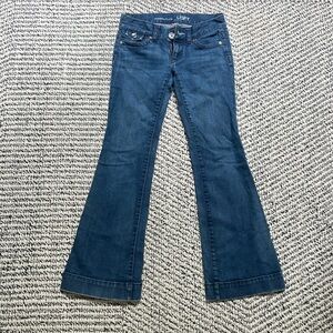 Ann Taylor LOFT modern flare blue jeans in great condition size 00P